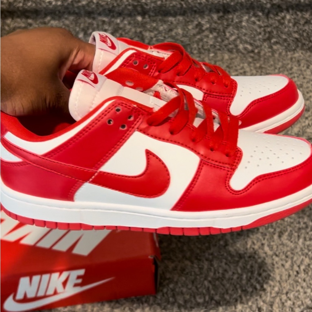 Red dunks